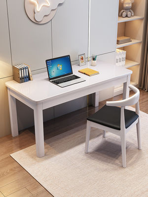 Einfache Massivholz-Büro-Schreibtisch- und Hornstuhlkombination für modernes Heimstudium
