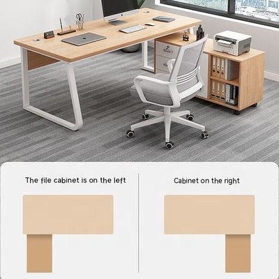 Geschäftsmöbel Einfacher moderner Holzbüro-Schreibtisch und -Stuhl mit Schrank