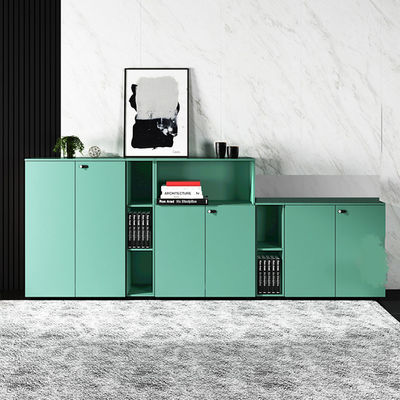Holzfarbschließfach für moderne und funktionelle Büroräume