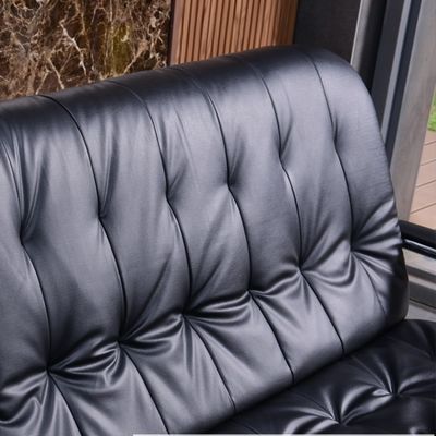 Sofa und Couchtisch für professionelle Geschäftsumgebungen