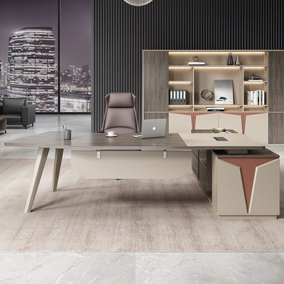 Komfortable Büromöbel Stilvoller Holz-Exekutivschreibtisch mit Mixed Order Service