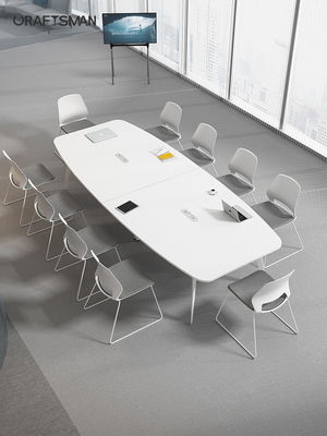 Erweiterbarer Konferenztisch mit anpassbarem Design und Konferenzraum