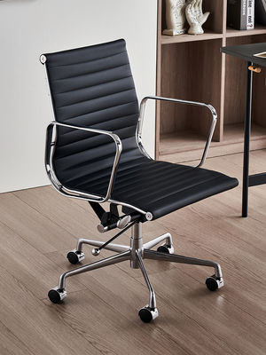 Höhenverstellbarer Executive Office Chair mit Drehrädern und synthetischem PU Leder