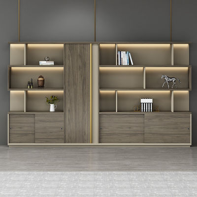 Moderne Büroausstattung aus Holz