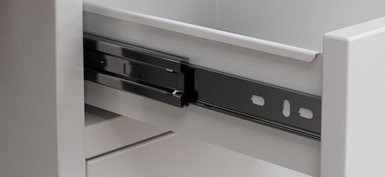 Gewerbliche Möbel aus Stahl Büro Computer Schreibtisch Einzel mit Schließschubladen Dauerhaft