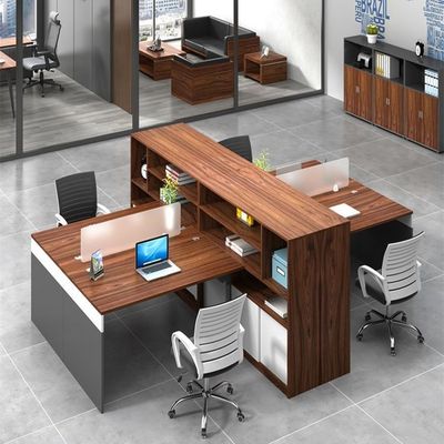 Büroarbeitsplatz im modernen Stil mit offenem Modulardesign und MFC-Material